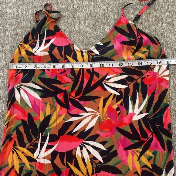 Billabong Dress Size Small. New Condition, Never Worn! - Picture 11 of 12